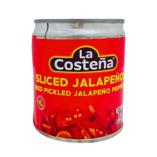 Rote Jalapeño-Chilis in Scheiben